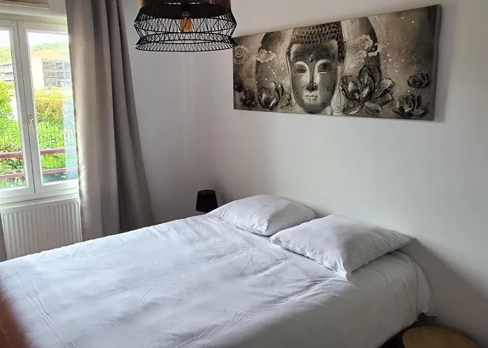 Le Des Premontres アパート ポンタ・ムソン